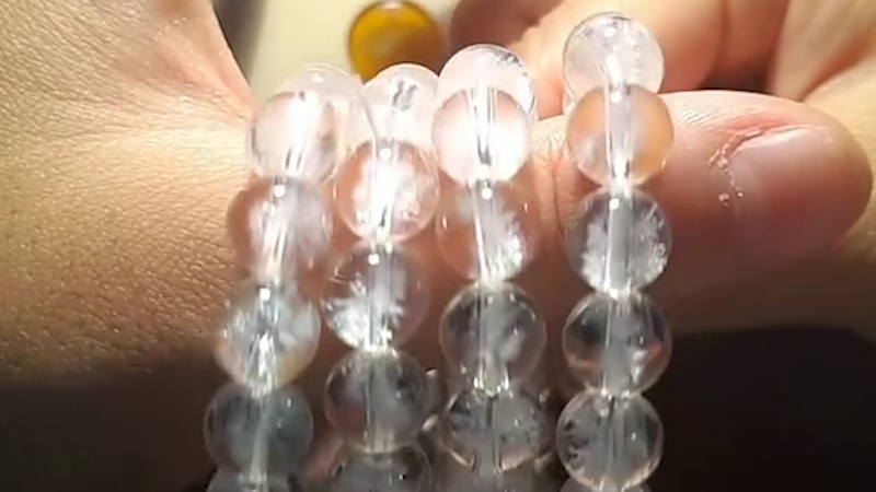 白水晶手链的功效与禁忌